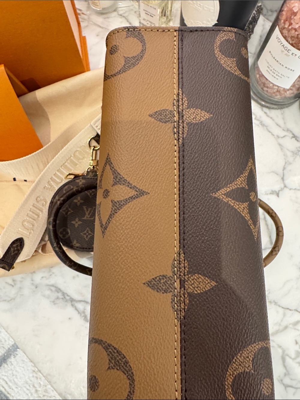 Louis Vuitton Brown Monogram OntheGo PM Canvas Tote - Picture 6 of 7